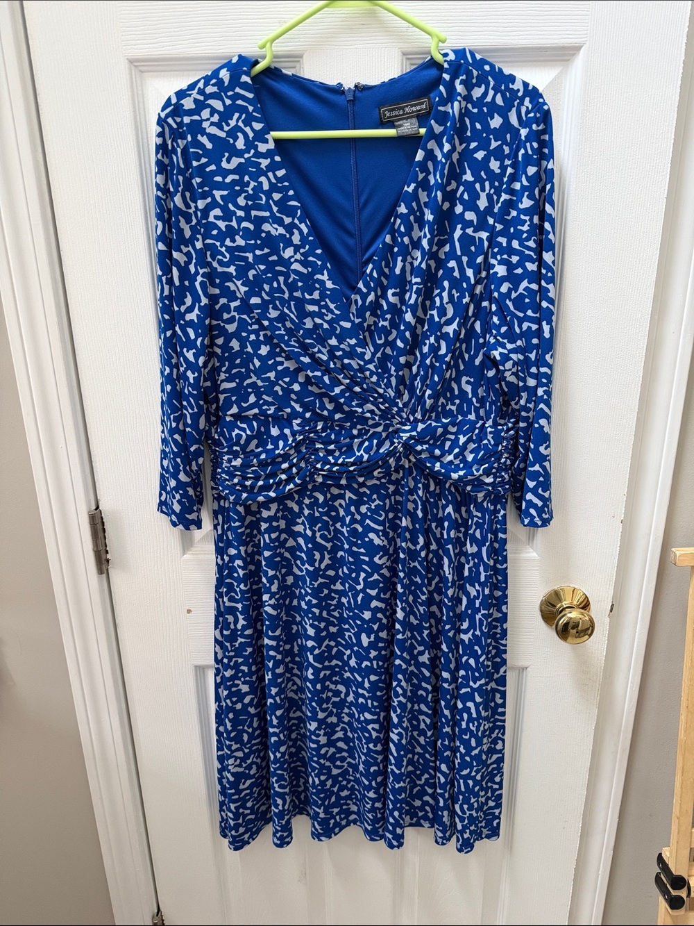 Jones New York Blue and White Knot-Front Long Sleeve Dress